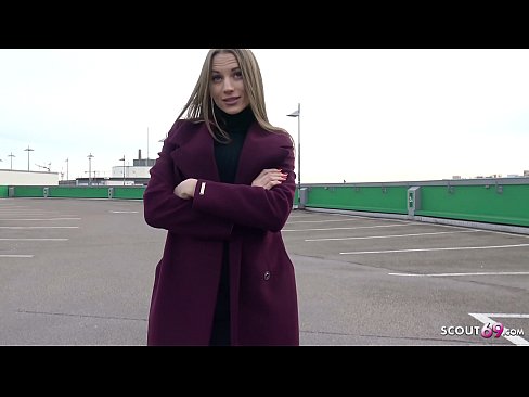 ❤️ 德国侦察员是一个梦想触摸斯蒂尔,停车场告诉和性感的钱 Porn video