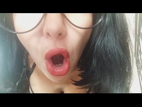 ❤️ 亲爱的,你的继母今天不让你去上学...... 我太需要你了... Porn video